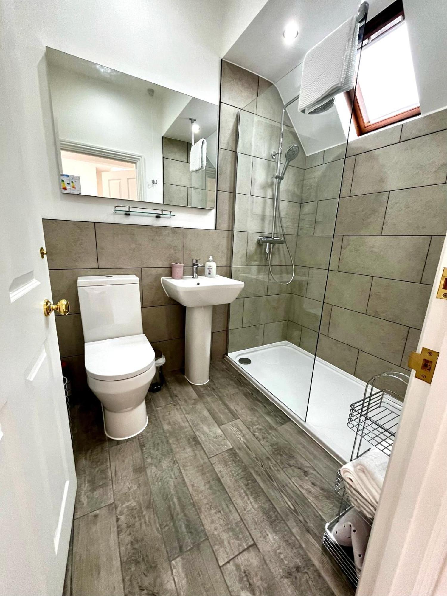 Flower Cottage By Ludlow Castle With Onsite Parking Exterior foto